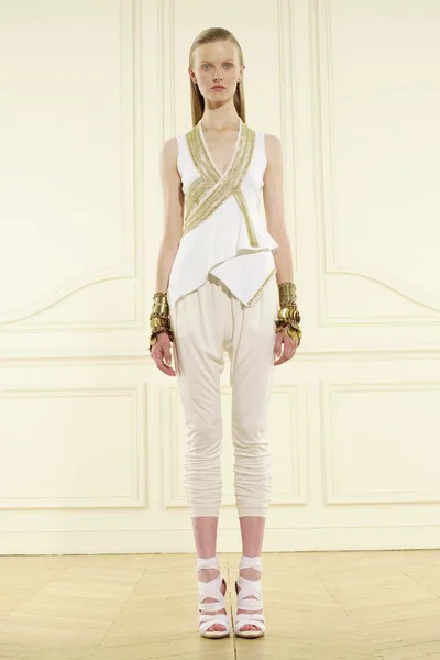 Look 3